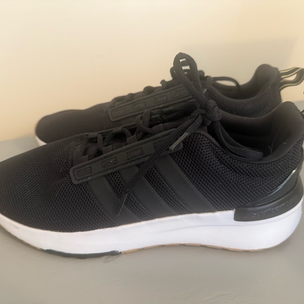 Adidas Cloudfoam size 8.5